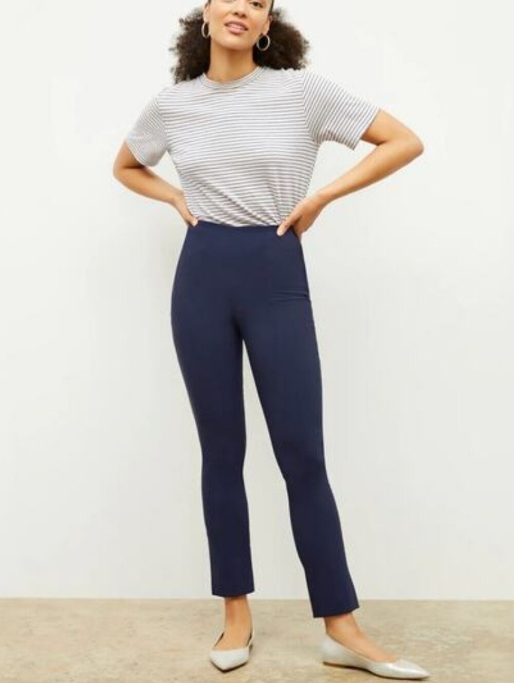 MM Lafleur Straight Leg Pants In Navy